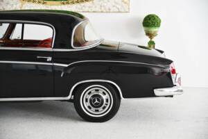 Bild 5/38 von Mercedes-Benz 220 SE (1960)