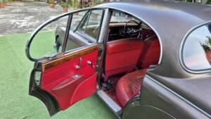 Bild 58/76 von Jaguar Mk II 2.4 (1963)