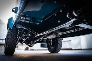 Bild 26/32 von Land Rover Defender 110 300Tdi (1997)