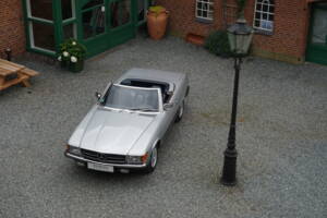 Afbeelding 10/23 van Mercedes-Benz 280 SL (1983)