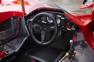 Image 8/50 of Lola T290 (1972)