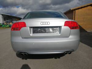 Bild 2/11 von Audi S4 (2005)
