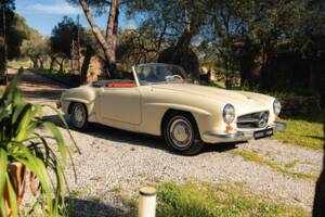 Image 1/45 of Mercedes-Benz 190 SL (1959)
