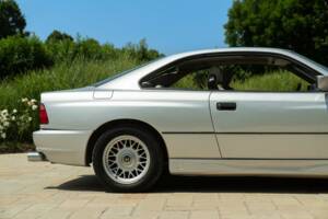Bild 28/50 von BMW 850i (1990)