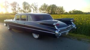 Image 88/100 of Cadillac 75 Fleetwood Imperial (1959)