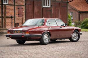 Bild 13/46 von Jaguar XJ 12 (1991)