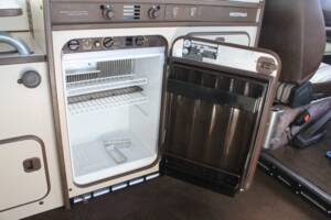 Bild 16/24 von Volkswagen T3 Camper 2.0 (1982)