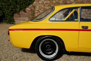 Afbeelding 49/50 van Alfa Romeo Giulia 1600 Sprint GT (1965)