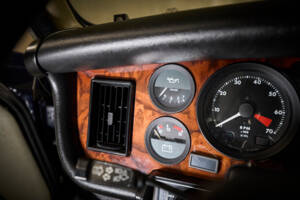 Image 53/97 of Daimler Double Six (1994)