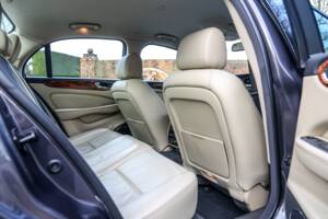 Image 26/41 of Jaguar XJR (2008)