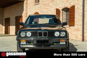 Bild 2/15 von BMW 325i (1986)