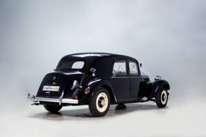Immagine 9/35 di Citroën Traction Avant 11 légère (1955)