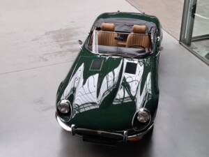 Image 2/29 de Jaguar Type E V12 (1975)