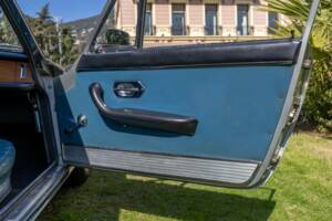 Imagen 22/47 de Ferrari 330 GT 2+2 (1964)