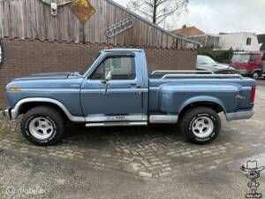 Image 5/42 of Ford F-150 XL (1982)