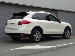 Bild 3/99 von Porsche Cayenne S (2010)