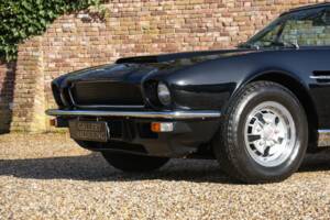 Image 45/50 of Aston Martin DBS V8 (1972)