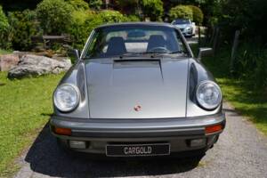 Bild 4/20 von Porsche 911 Carrera 3.2 (1988)