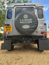 Image 36/50 of Land Rover Defender 90 (2011)