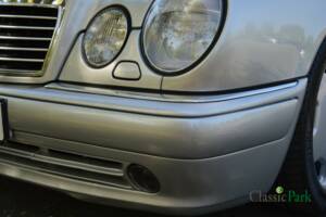 Image 47/50 de Mercedes-Benz E 50 AMG (1996)