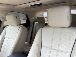Image 29/50 of Jaguar XJ 5.0 (2011)