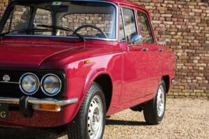 Image 23/50 of Alfa Romeo Giulia Nuova Super 1300 (1975)