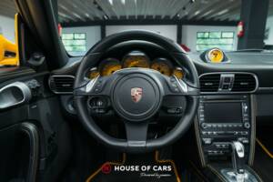 Immagine 17/24 di Porsche 911 Turbo S (2011)
