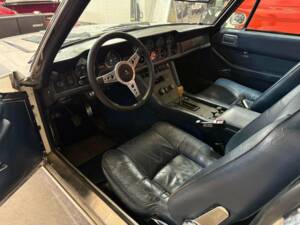 Image 13/13 of Jensen Interceptor MK III (1974)