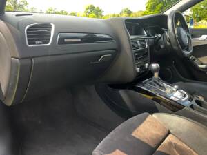 Imagen 32/40 de Audi RS4 Avant (2014)