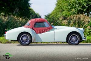 Image 32/45 of Triumph TR 2 (1954)