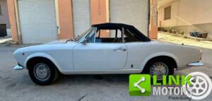Image 8/10 de FIAT 124 Sport Spider (1969)