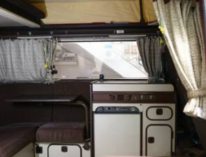 Bild 25/37 von Volkswagen T3 Westfalia Joker 1.6 TD (1985)