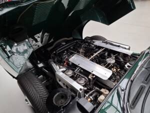 Image 27/29 de Jaguar Type E V12 (1975)