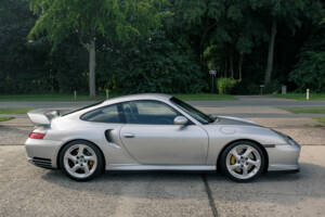 Image 12/51 of Porsche 911 GT2 (2001)