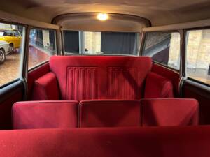 Image 23/30 of Citroën DS 20 Familiale (1970)