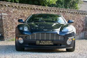 Image 5/50 of Aston Martin V12 Vanquish (2003)