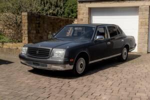 Bild 10/50 von Toyota Century (2003)
