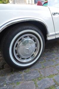 Bild 82/106 von Mercedes-Benz 280 SL (1969)