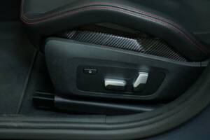 Image 17/50 of BMW M5 xDrive (2022)
