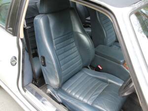 Image 10/20 de Jaguar XJS 5.3 V12 (1988)