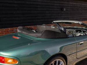 Bild 30/83 von Aston Martin DB 7 Vantage Volante (2001)