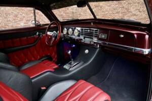 Image 34/50 of Plymouth Special Deluxe (1950)