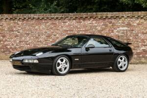 Afbeelding 41/50 van Porsche 928 GTS (1994)