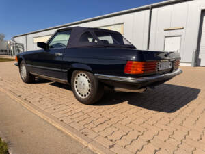 Afbeelding 28/59 van Mercedes-Benz 560 SL (1986)