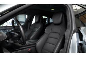 Image 4/5 of Porsche Taycan 4S Sport Turismo (2024)