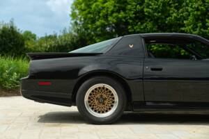 Bild 31/50 von Pontiac Firebird TransAm (1989)