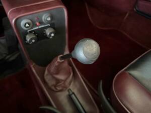 Afbeelding 24/41 van Porsche 911 Carrera 3.2 (WTL) (1987)