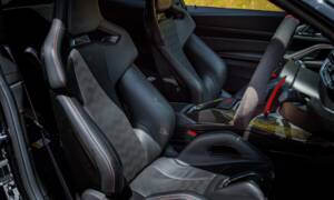 Image 5/41 of BMW M4 CSL (2022)