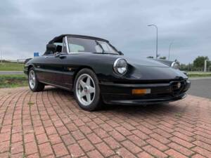Image 6/8 de Alfa Romeo 2.0 Spider (1988)