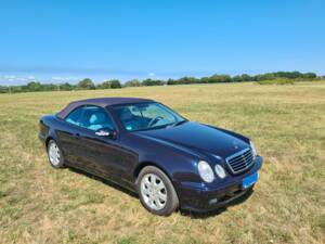 Bild 12/17 von Mercedes-Benz CLK 200 Kompressor (2000)